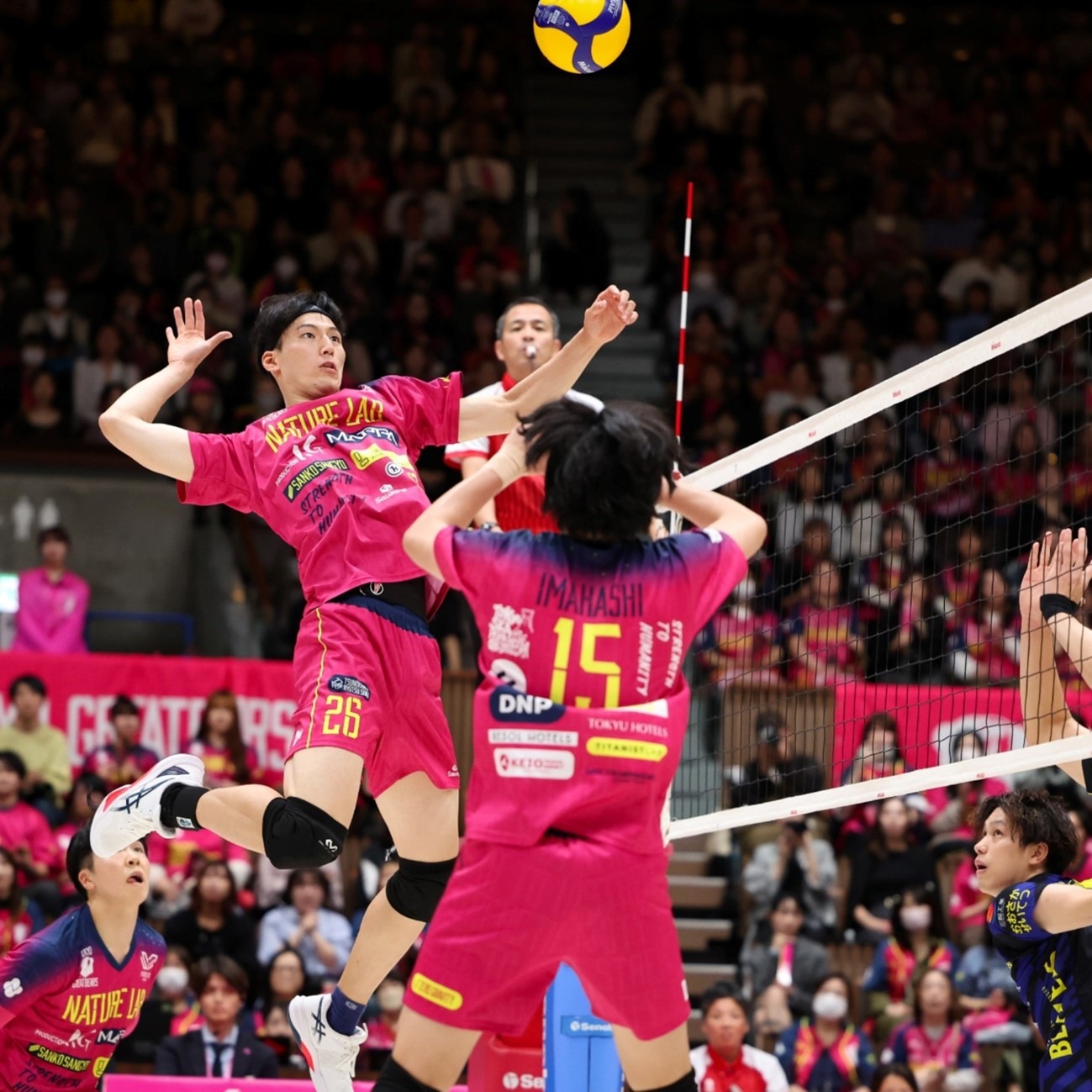 为什么捕手需频繁变换挡腿姿势